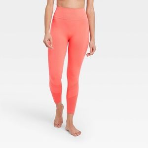 JoyLab High-Rise Seamless 7/8 Leggings in Coral Sz Medium